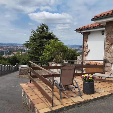 Casa vacanze House With Private Garden & Sea Views Near *