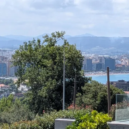 House With Private Garden & Sea Views Near * Gijón